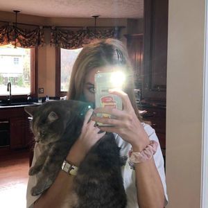 Meet your Posher, Annie